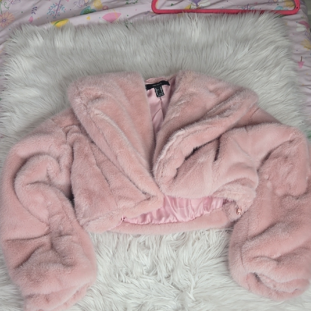 F21 Faux Fur Crop Coat Pins Sz M - Picture 2 of 10